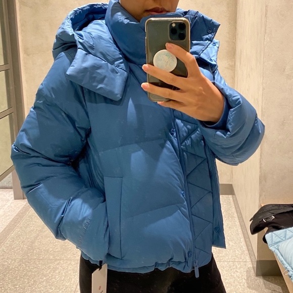 ❤️ Lululemon Wunder Puff Crop Jacket in Soft Denim Size 2 NWT - Picture 2 of 10